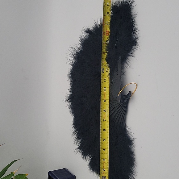 Black Maribou Feather Fan - Picture 9 of 9
